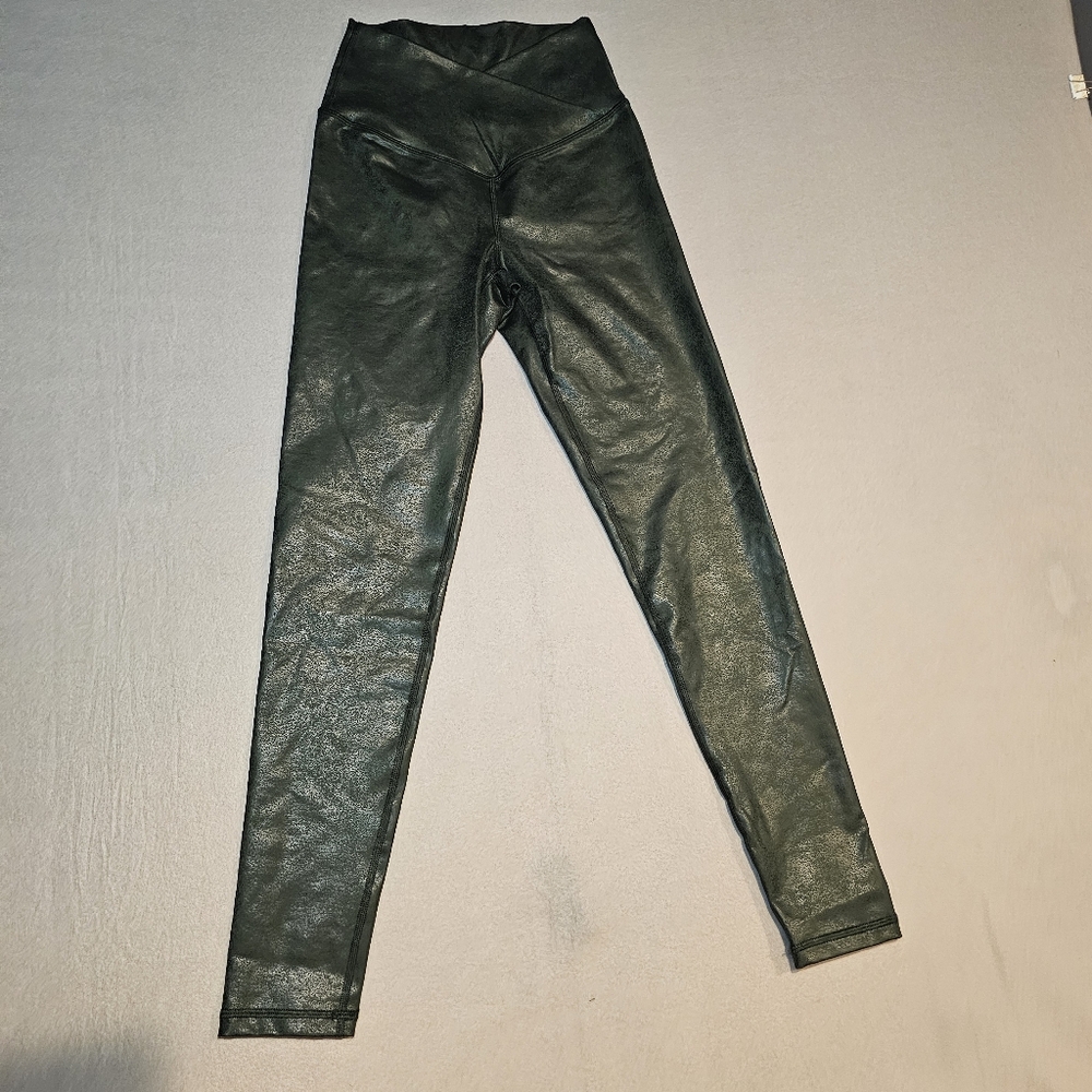 Aerie Green Faux Leather Leggings Size S‎